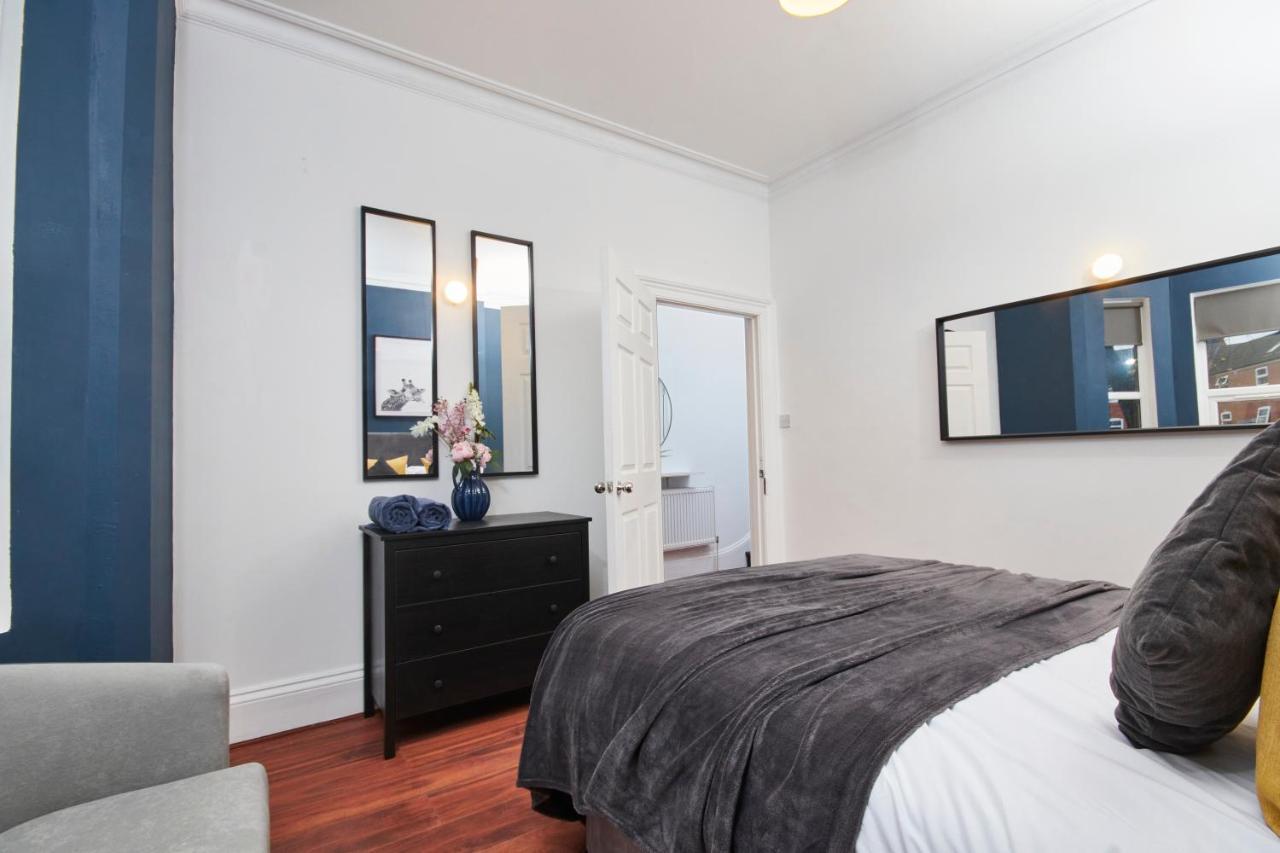 5 Bed House In Leamington Spa Perfect For Contractors With 7 Beds By Purestay - 14 Night Min! Екстер'єр фото