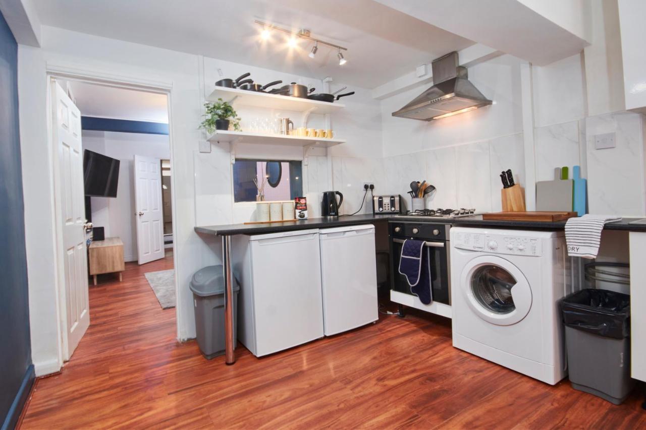 5 Bed House In Leamington Spa Perfect For Contractors With 7 Beds By Purestay - 14 Night Min! Екстер'єр фото