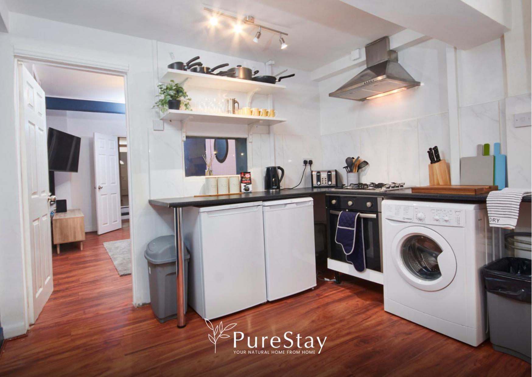 5 Bed House In Leamington Spa Perfect For Contractors With 7 Beds By Purestay - 14 Night Min! Екстер'єр фото